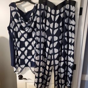 Plus Size Alfani two piece top and wide leg pants, size 3X